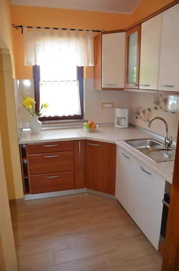 Holiday Home In Tinjan - Istrien 51828 Croatia