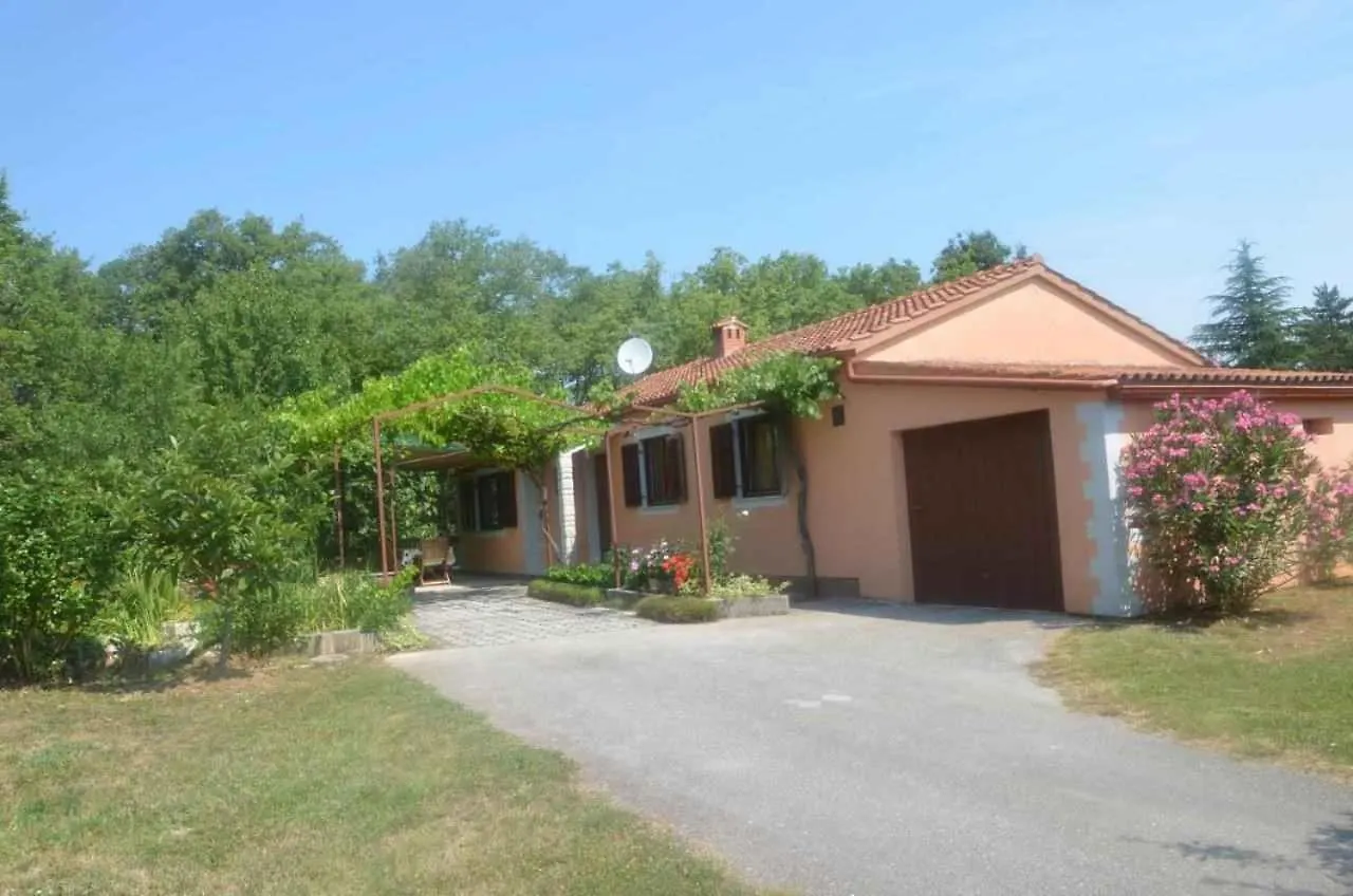 Holiday Home In Tinjan - Istrien 51828