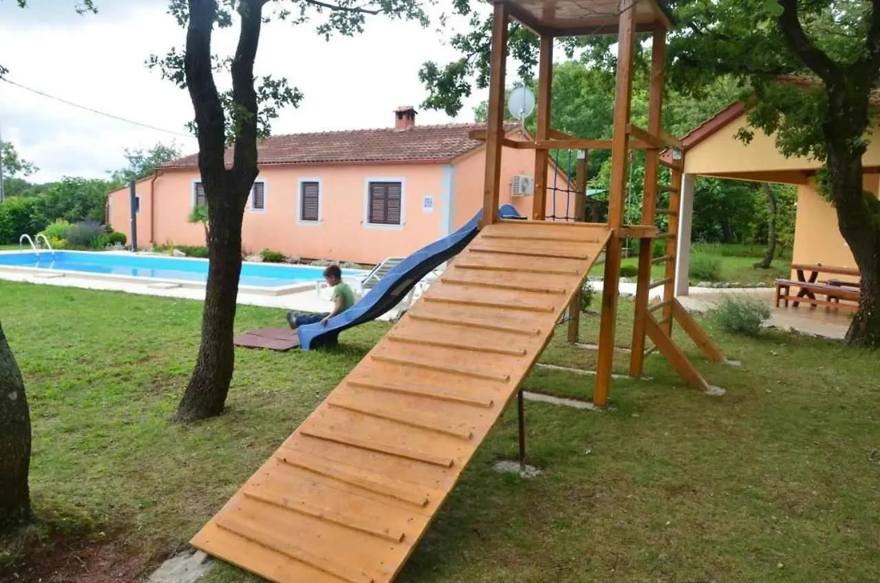 Holiday Home In Tinjan - Istrien 51828 Croatia